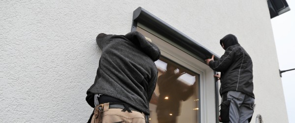 INSTALLATION VOLET
