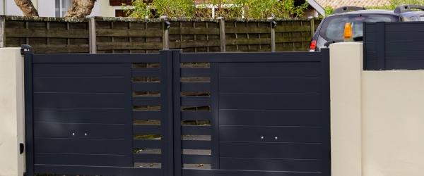 Aluminium modern home gray steel gate portal of suburb house