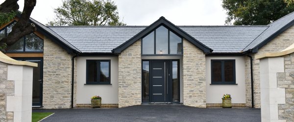 porte d'entrée en aluminium